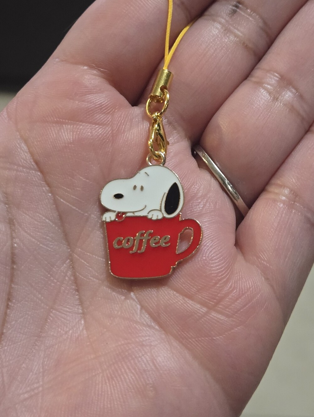 Peanuts: Snoopy Red Coffee Mug Pet Charm